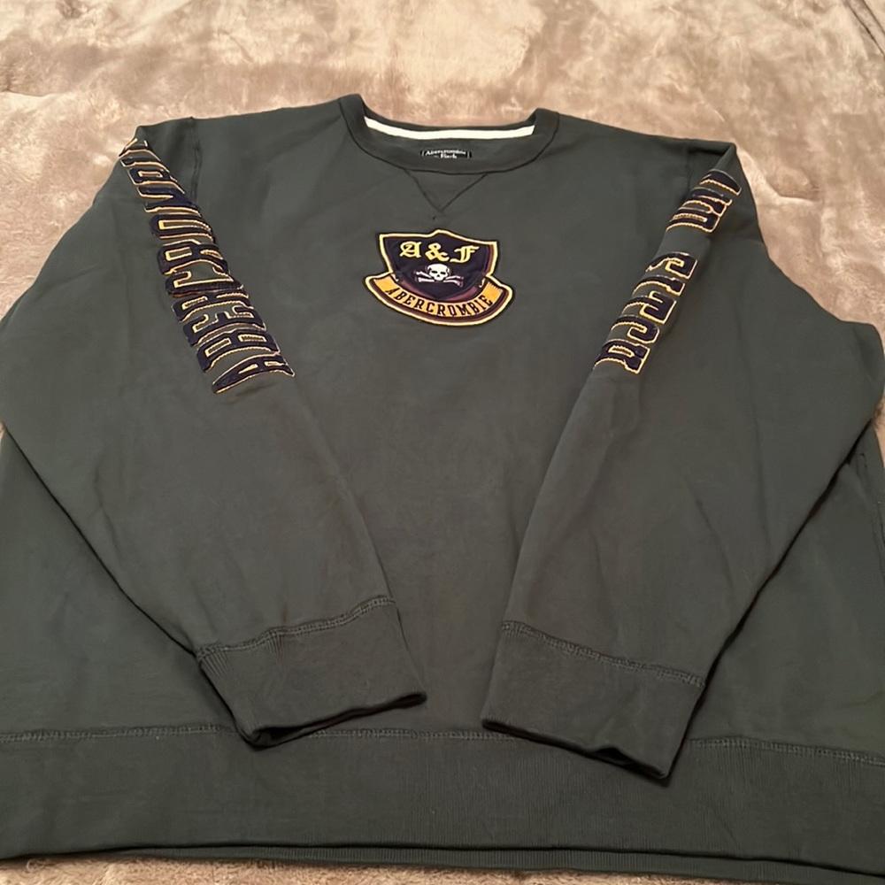 New Mens XXL Vintage Abercrombie and Fitch Crewneck. NWOT